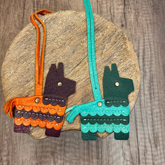 Portland Leather Pinata Tassel Set of 2 Llama Bag Charm NEW FAST SHIP - Picture 1 of 6